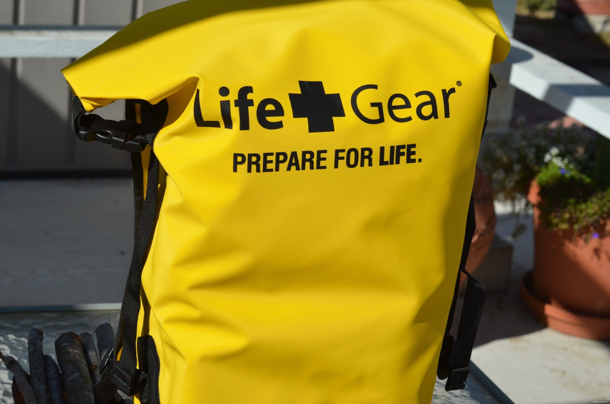 Life Gear 72 Hour Emergency Kit