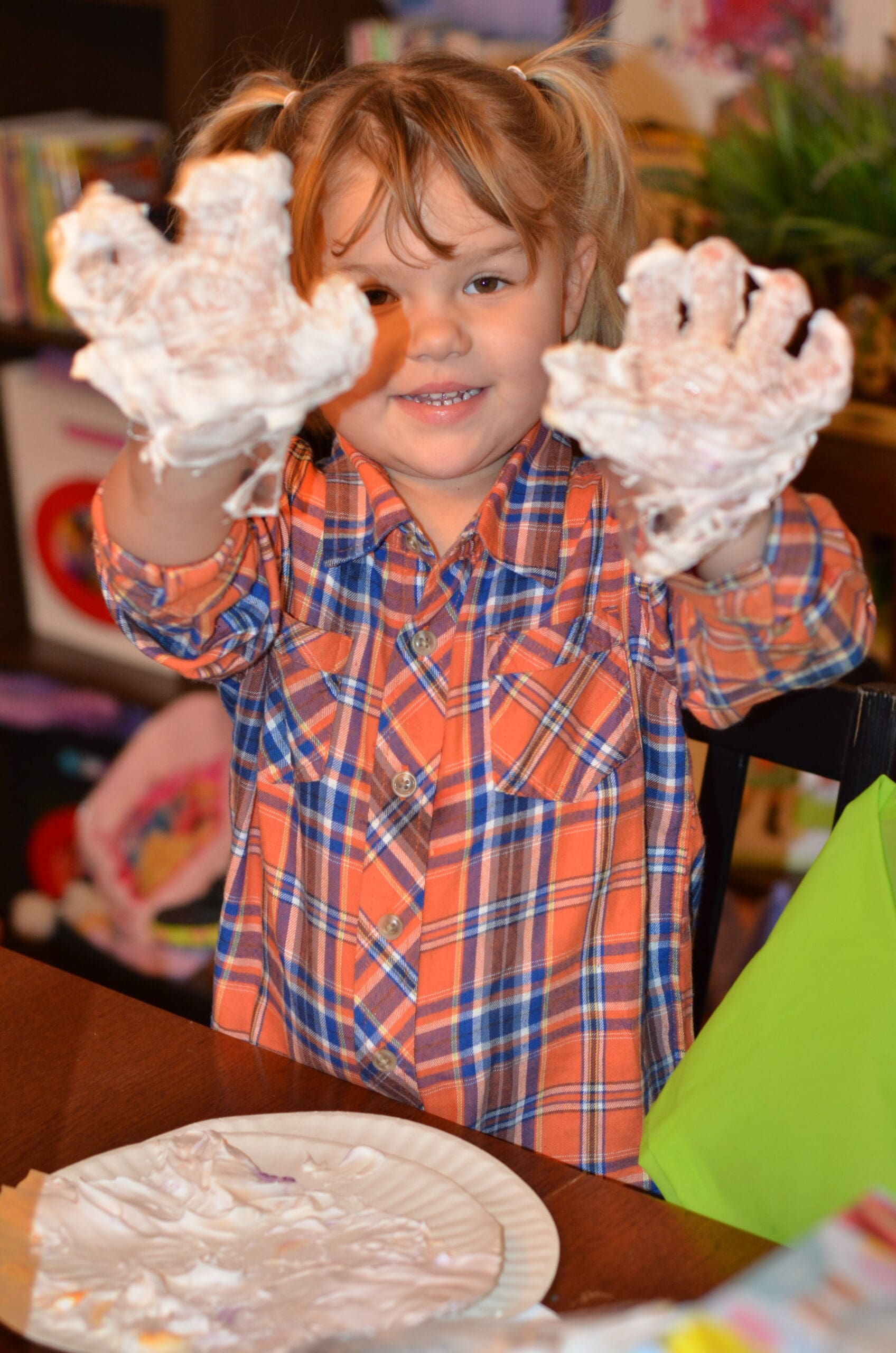 Little girl in Glovies
