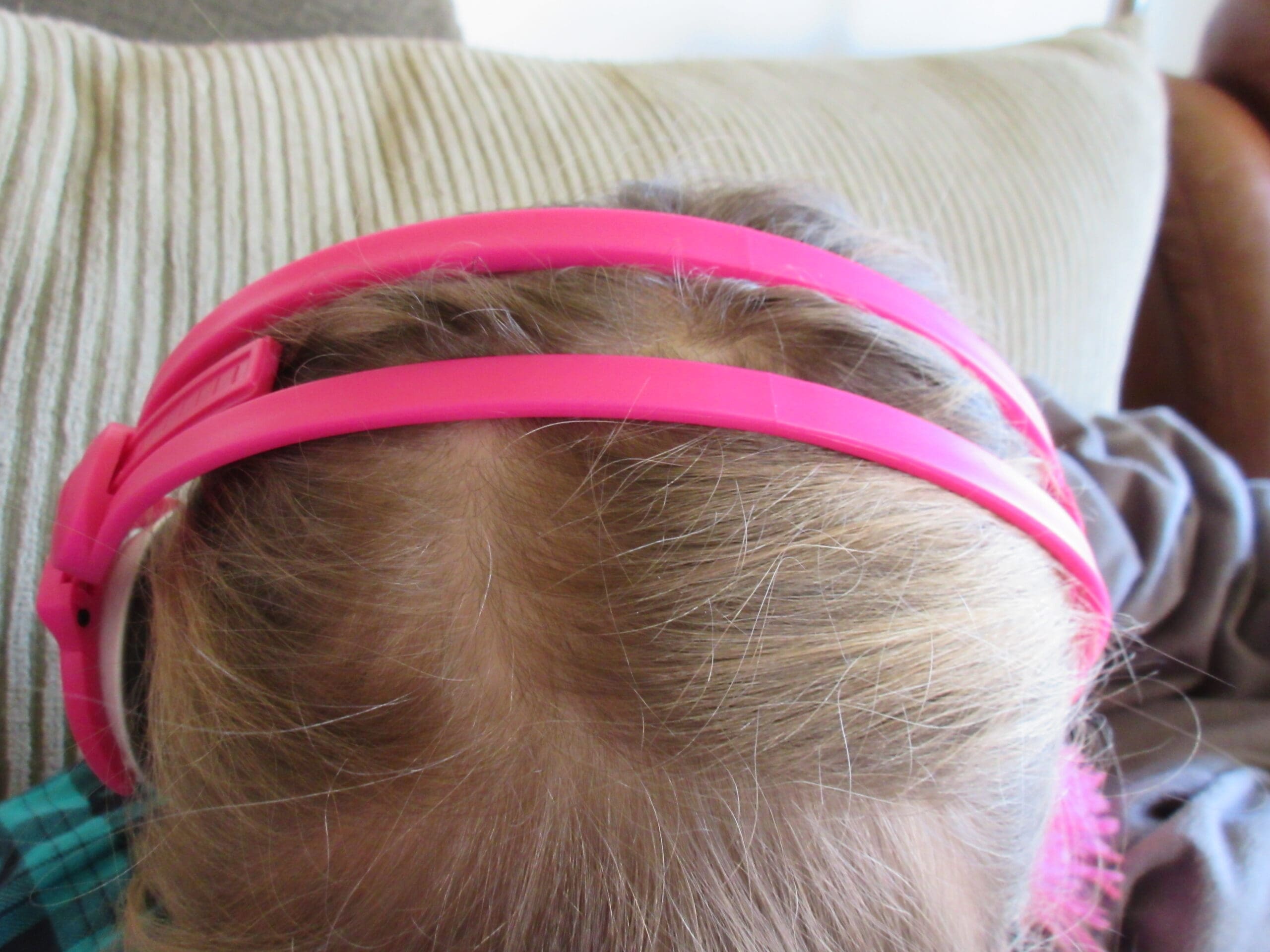 Little girl using her Kidz Gear Deluxe Headset