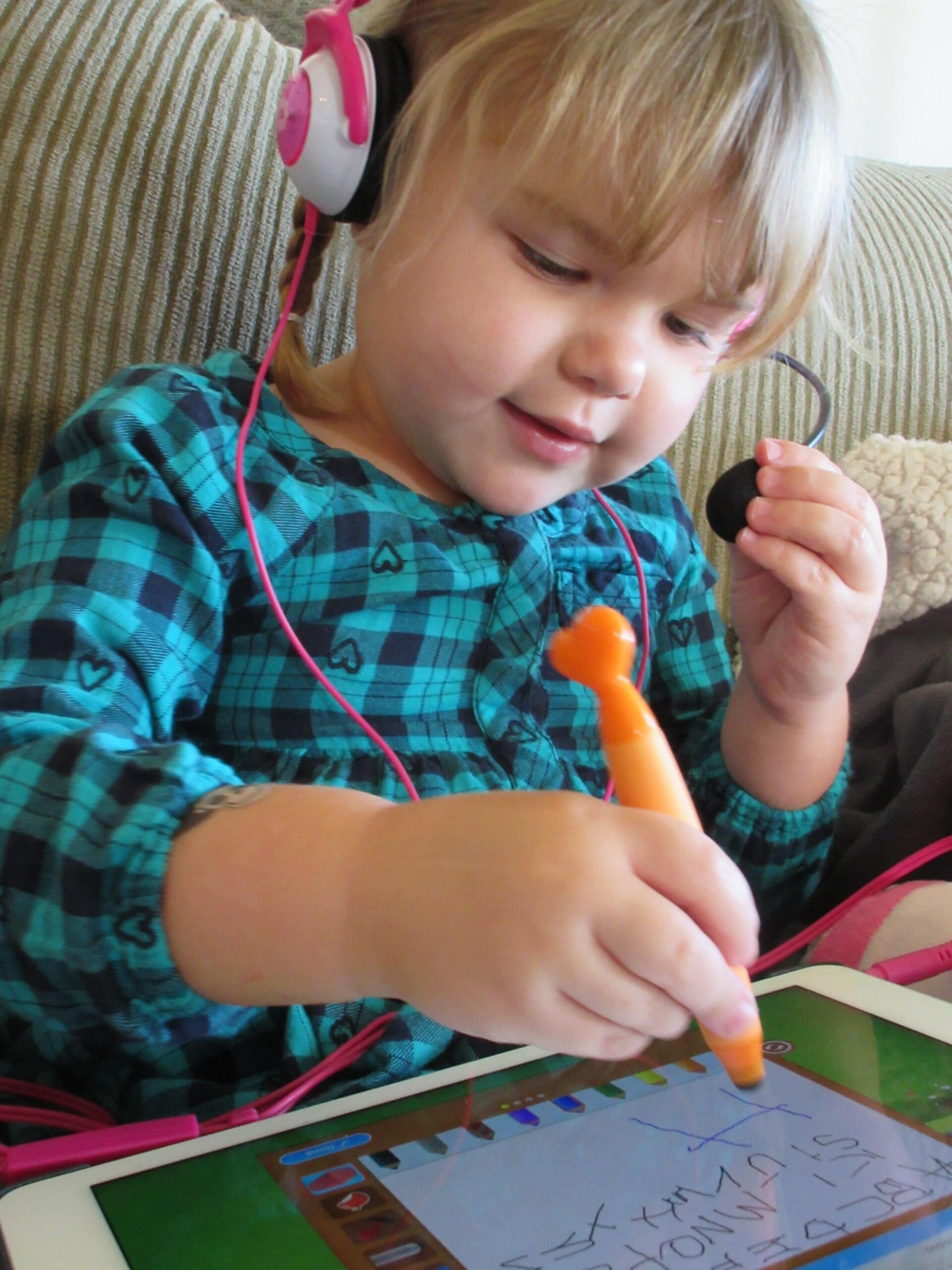Little girl wearing her Kidz Gear Deluxe Headset