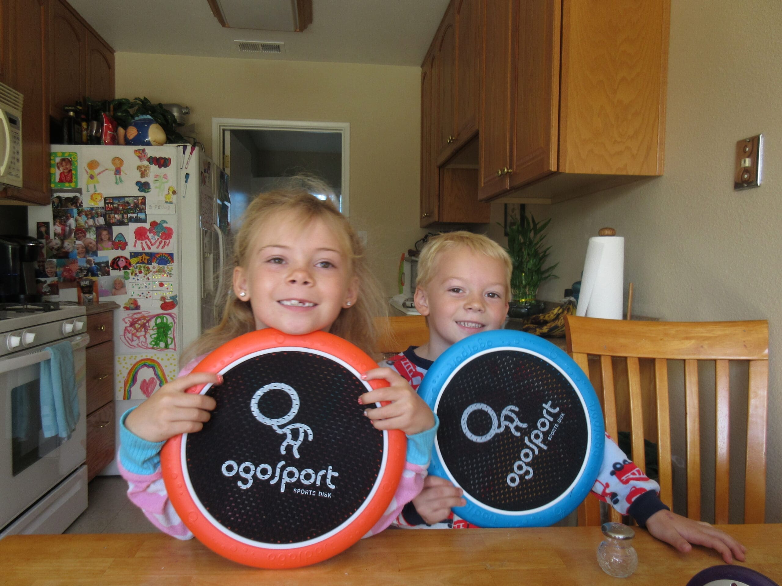 kids playing OgoSport OgoDisk Game