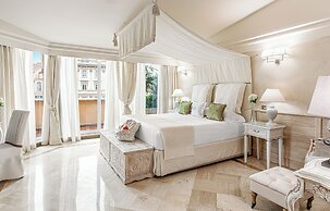Travel to Rome and stay at the Barocca Hotel