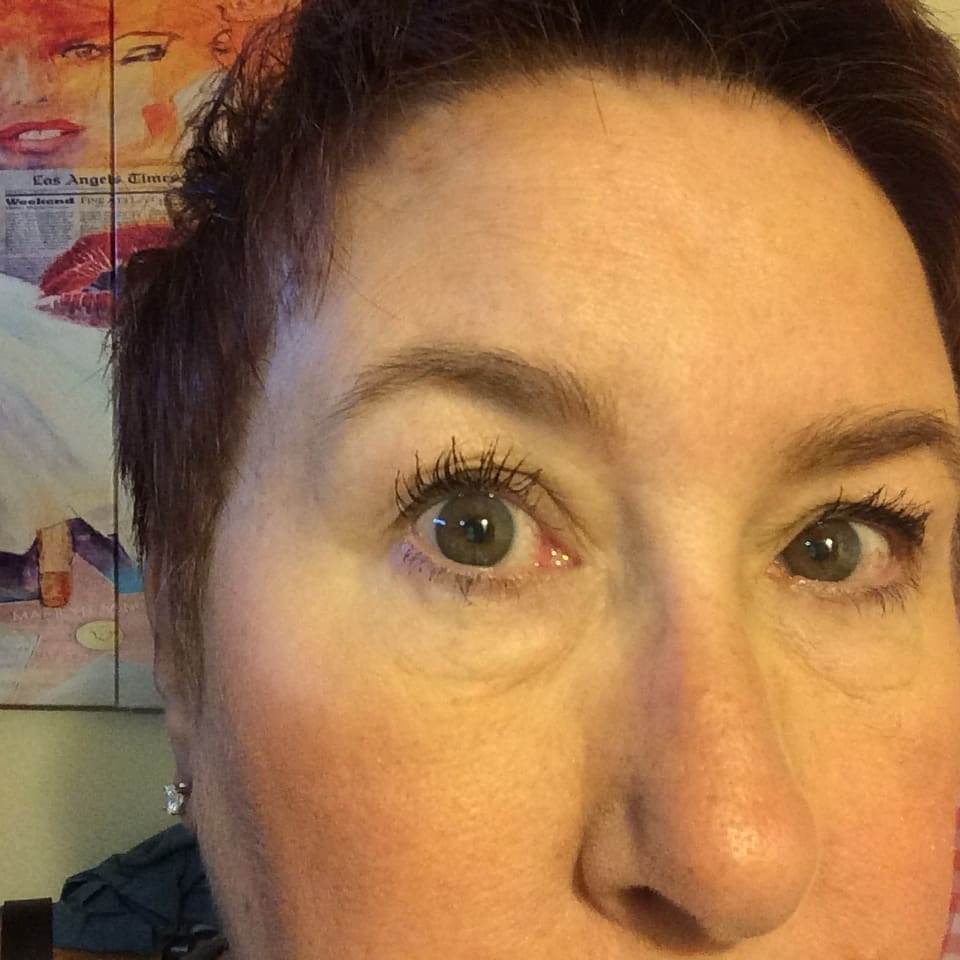 Universal brow pencil