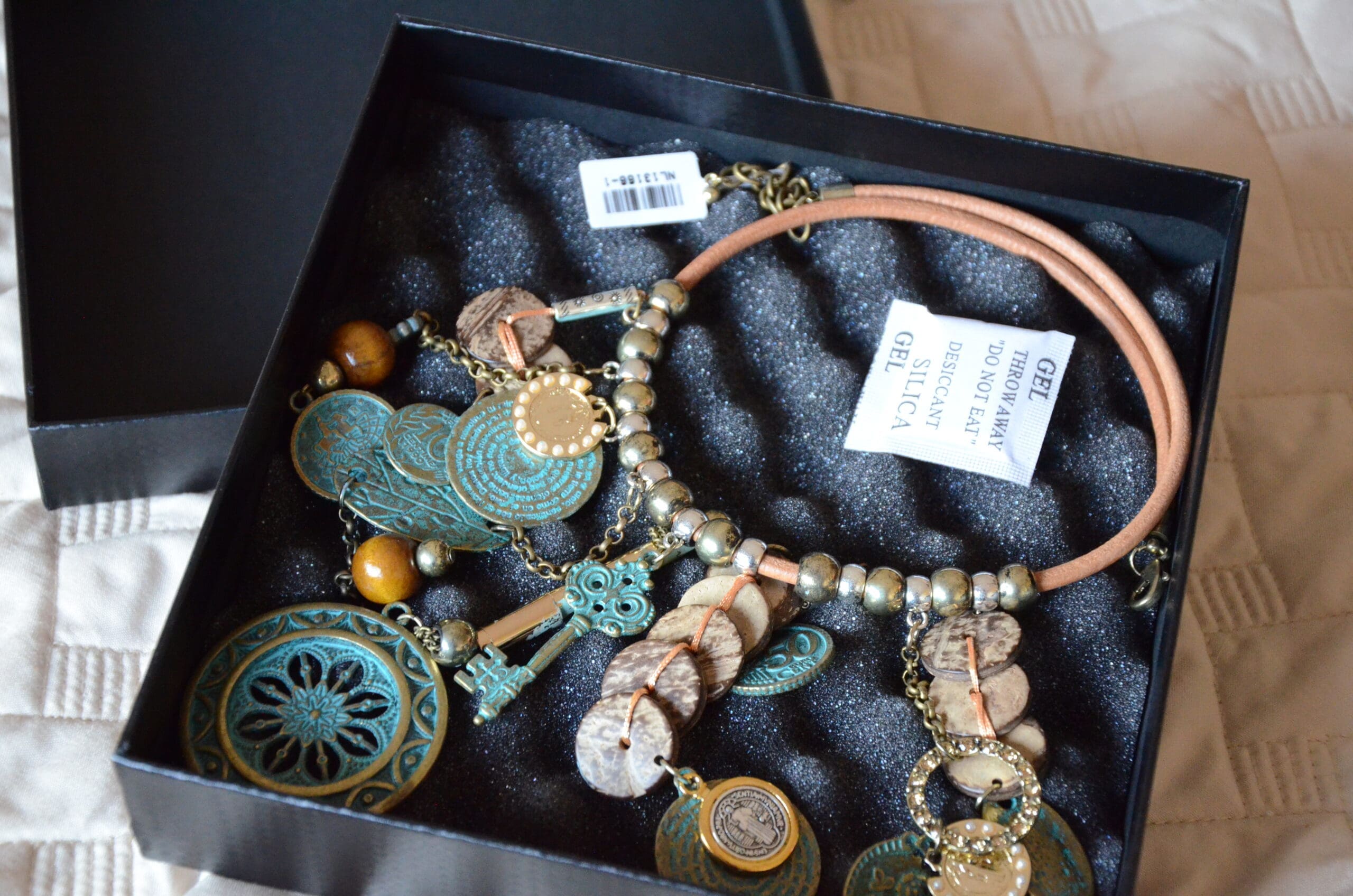 eManco Ethnic Statement Choker