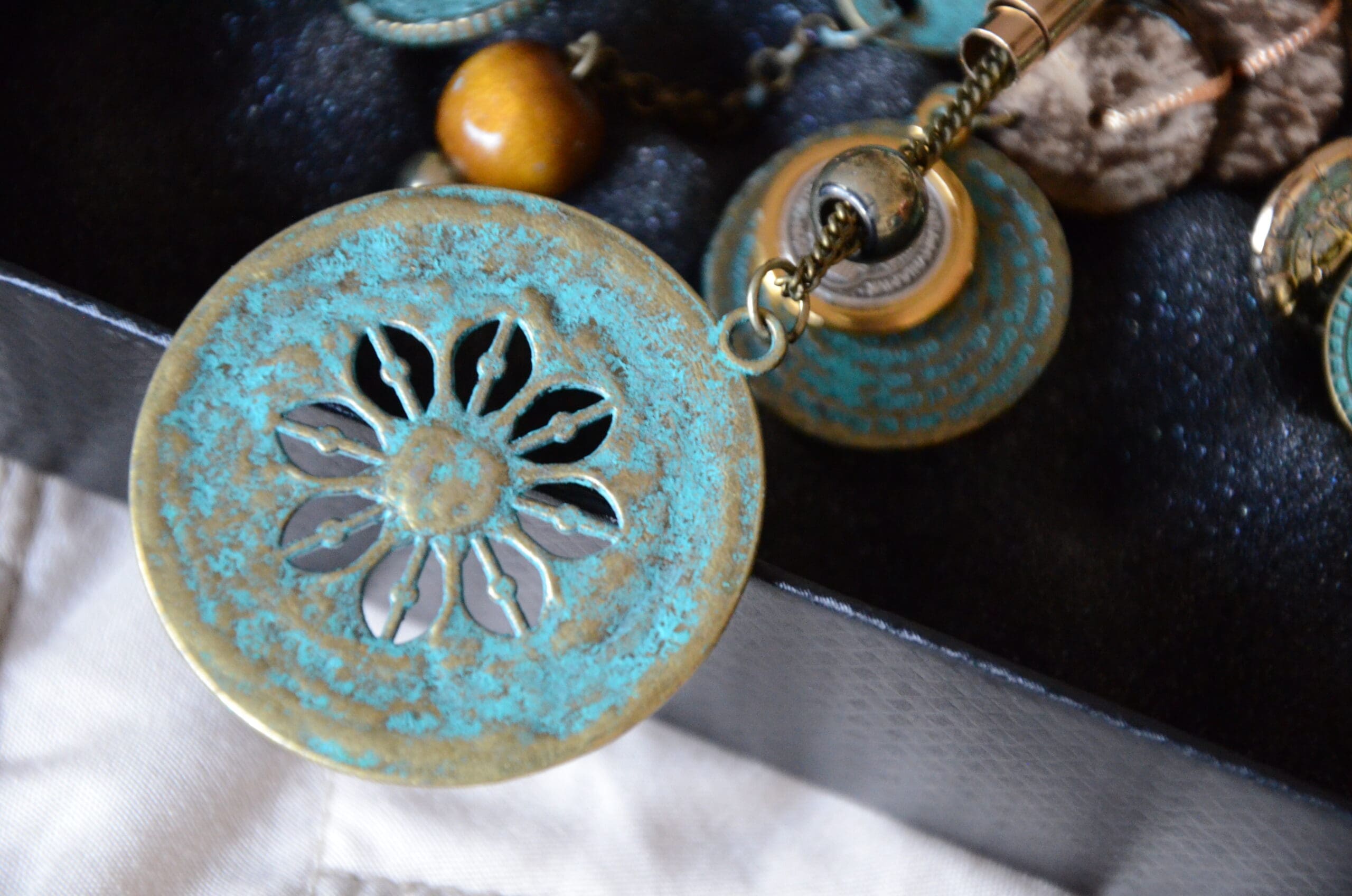 eManco Ethnic Statement Choker