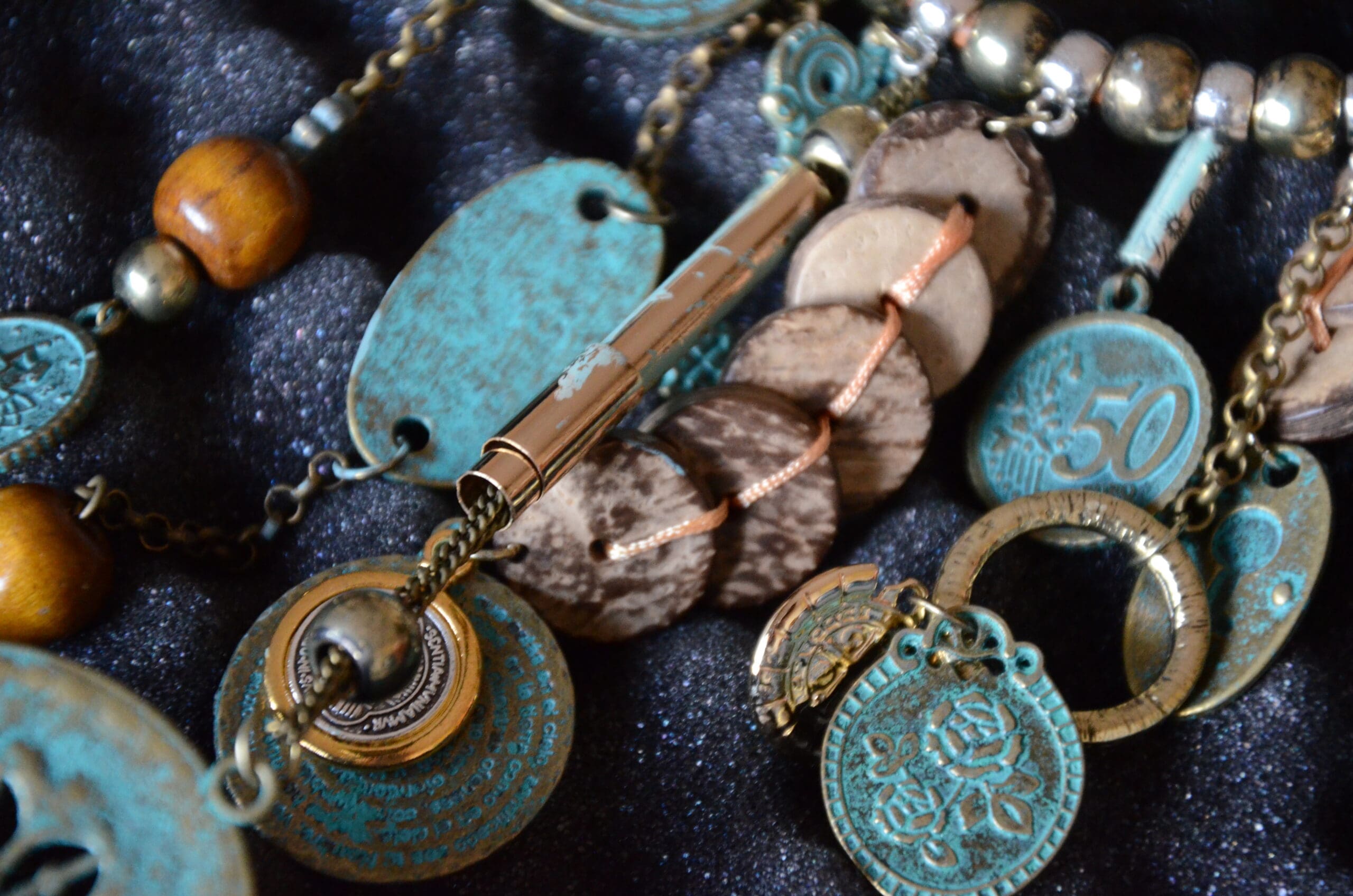 eManco Ethnic Statement Choker