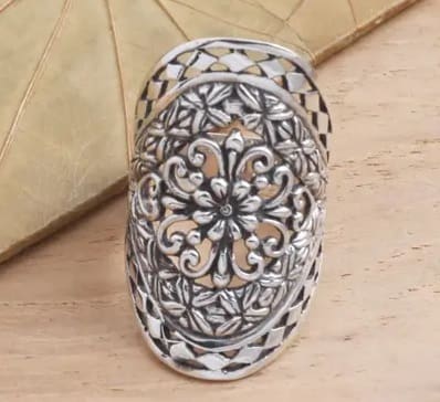 Novica Ring
