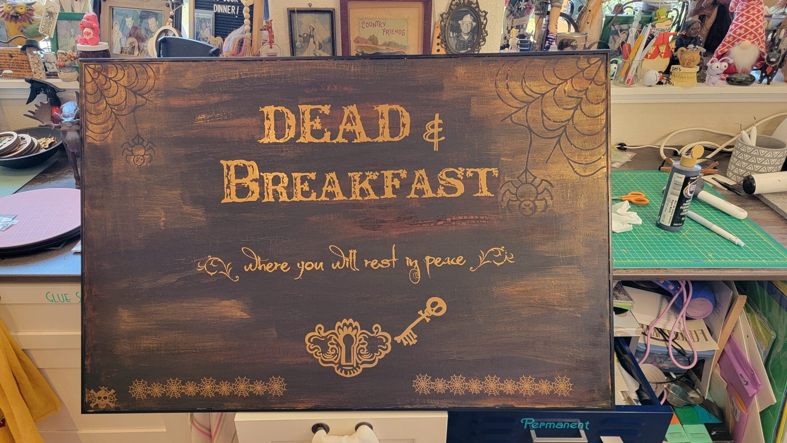 Let's make a Dead and Breakfast sign