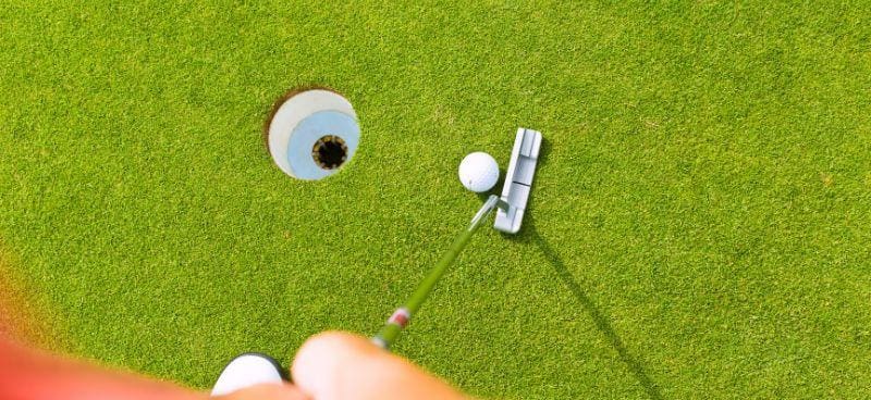 Putting Like a Pro: Tips for Consistent and Accurate Putting