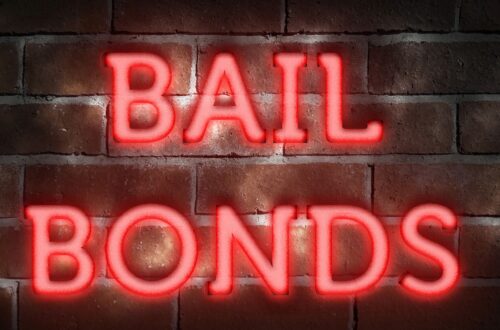 Bail bonds sign
