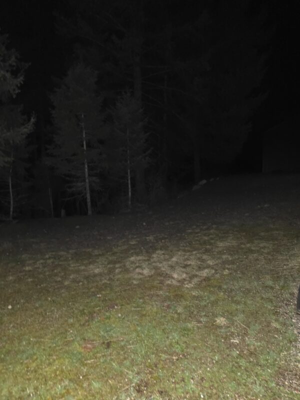 View of the dark mountain before using the Wuben G5 flashlight