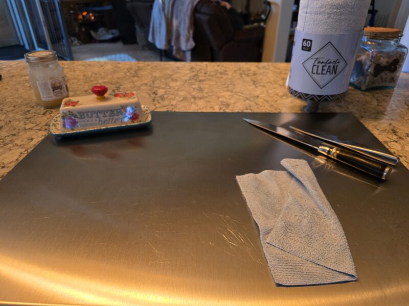 FantastiCLEAN Tear-Away Microfiber Cloth Roll on kitchen counter