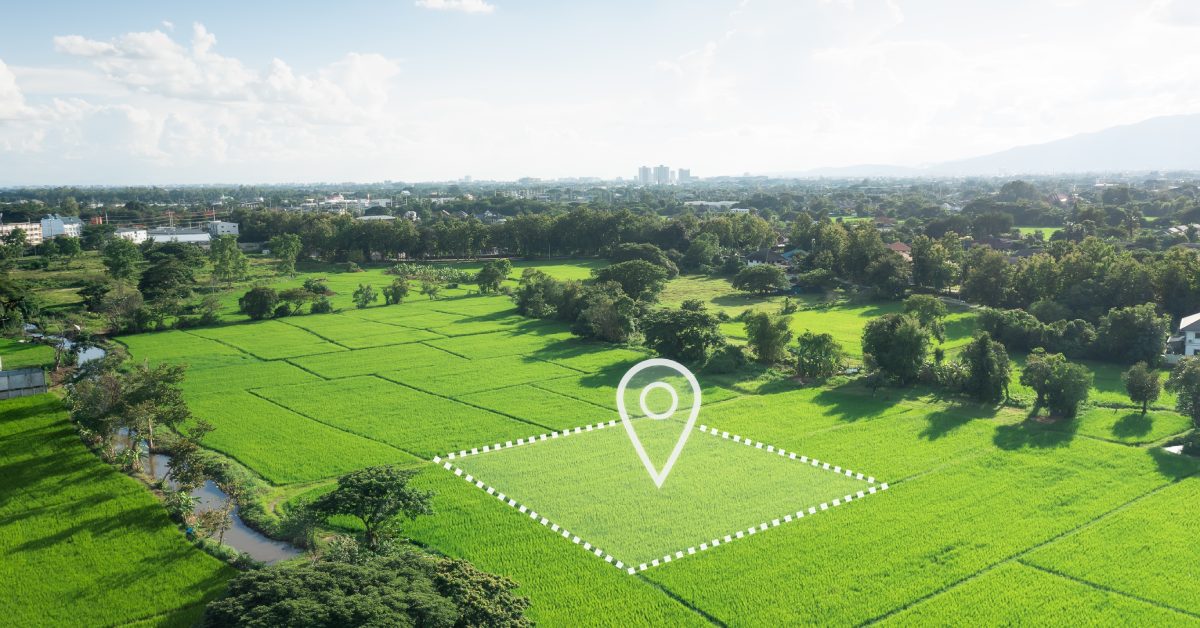 ome farmland that has a section separated with a boundary graphic. There is a location symbol in the middle of it.